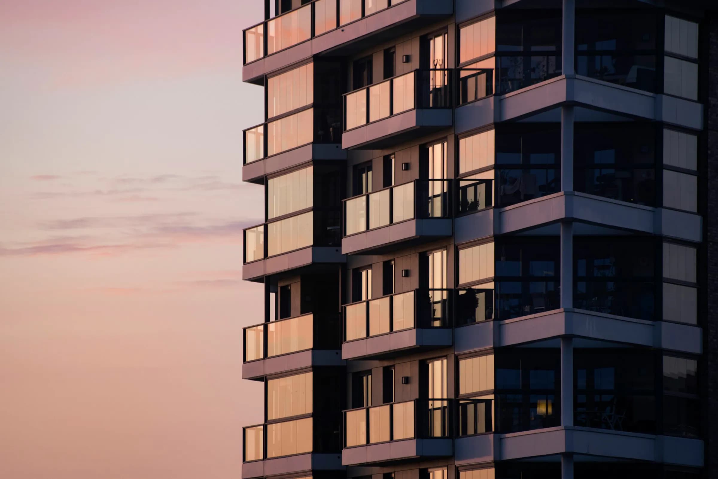 Marina penthouse with wraparound terrace