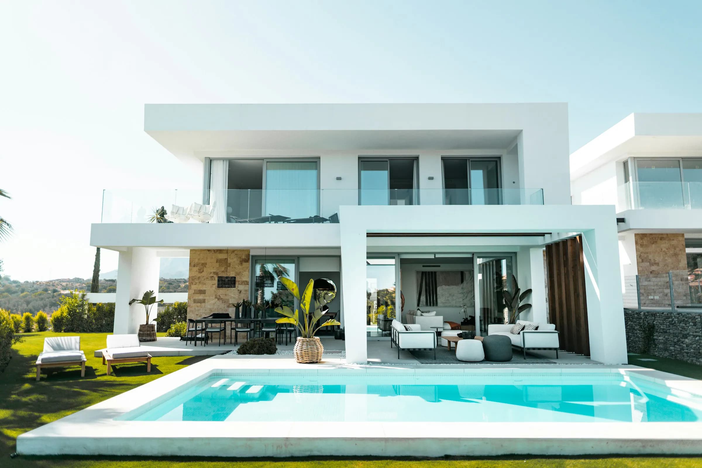 Beachside family residence in Shatti Al Qurum